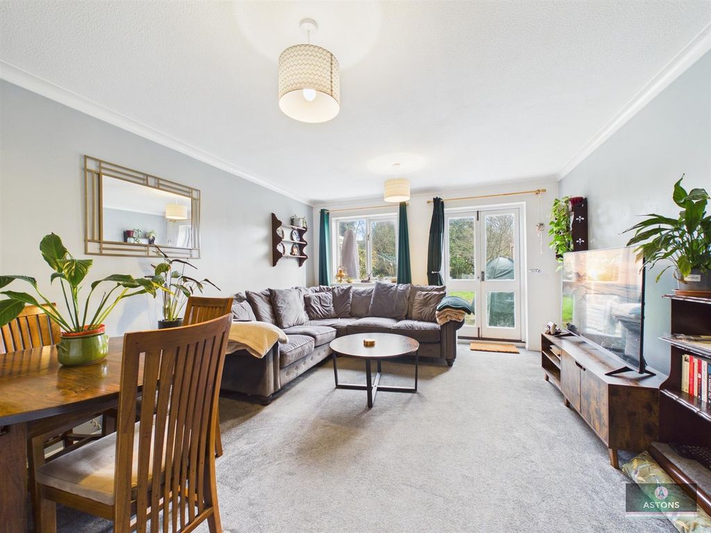 Property photo 2 of 9 Cam02067G0-Pr0170-Still003.Jpg