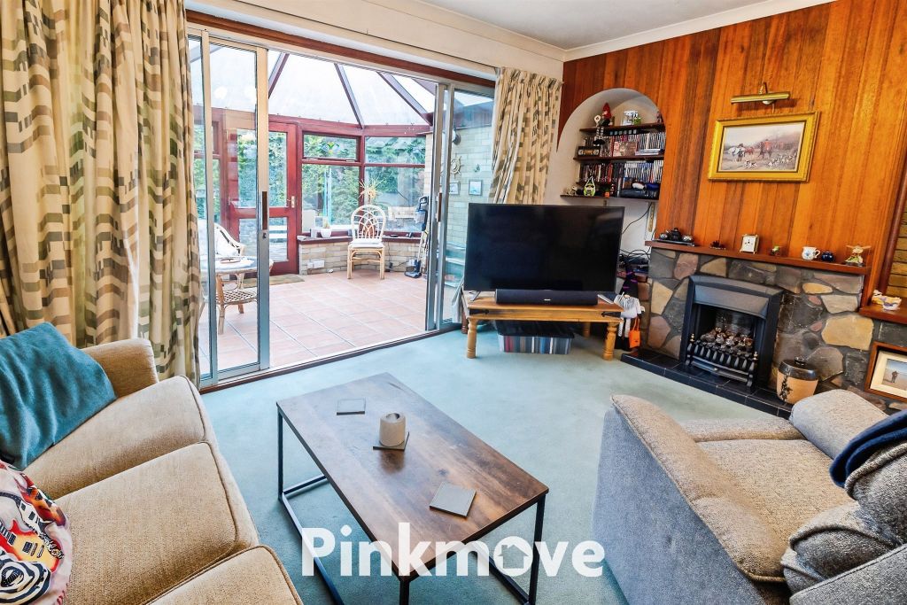 Property photo 1 of 28