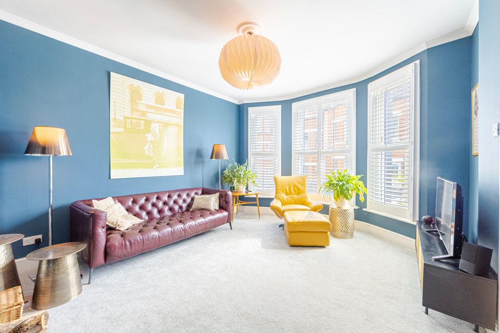 Property photo 2 of 24 Picture 2