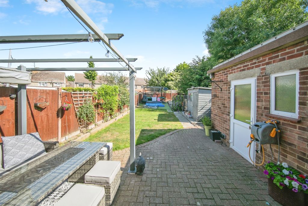 Property photo 2 of 17