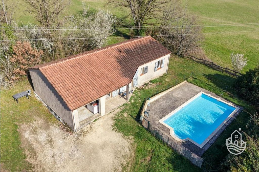 Property photo 2 of 13