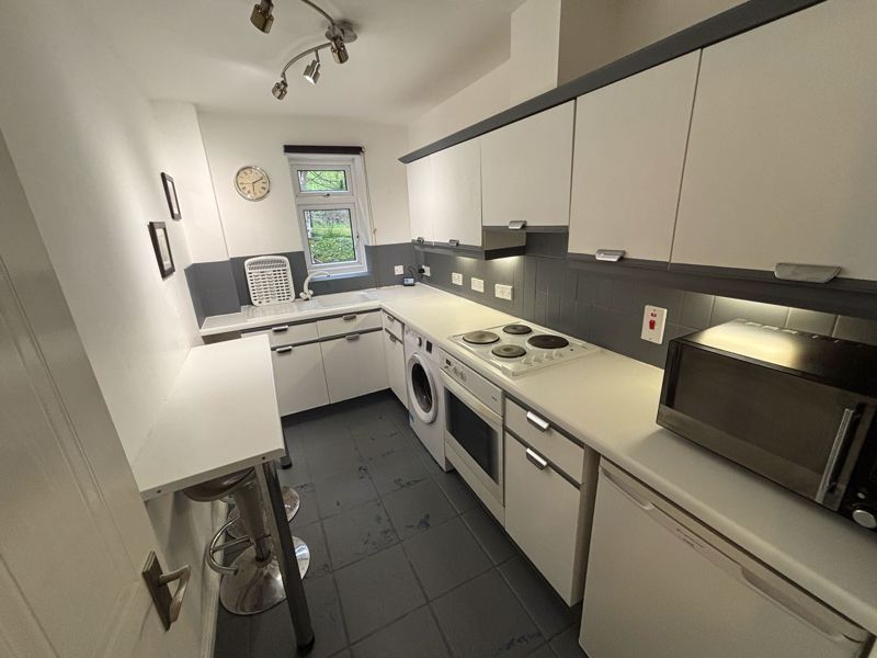 Property photo 3 of 10 Photo 23