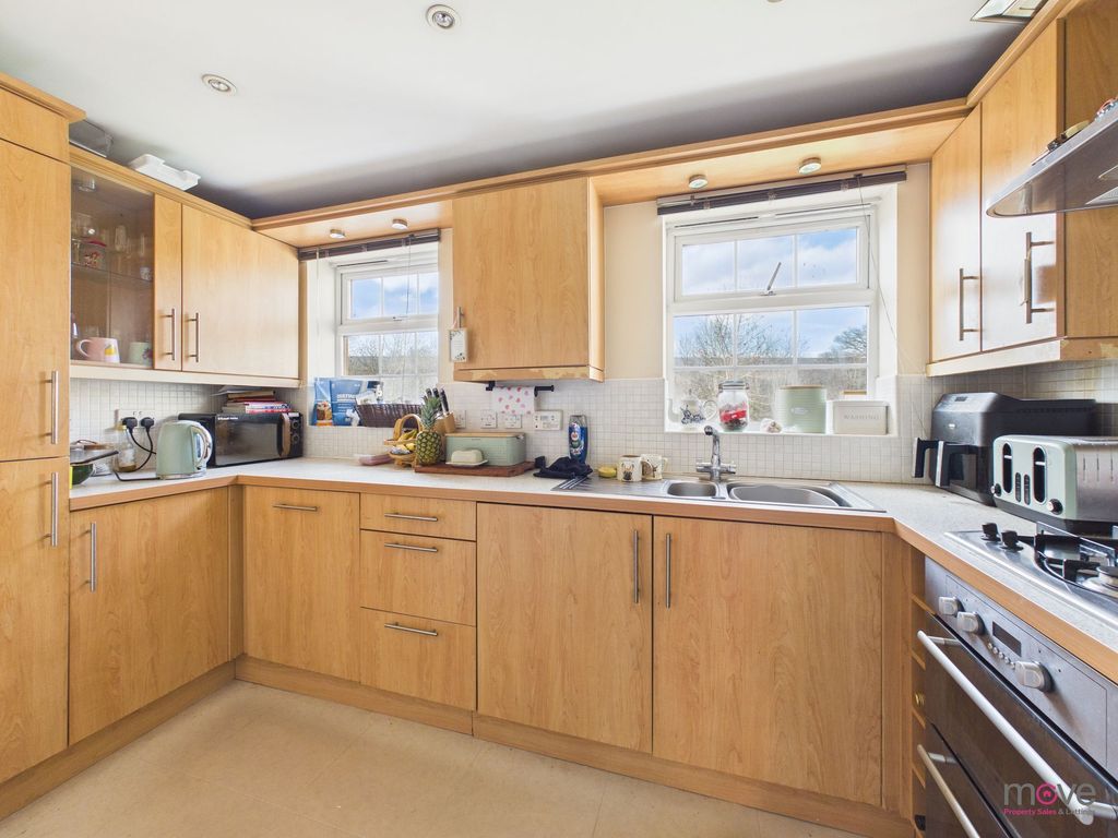 Property photo 3 of 9