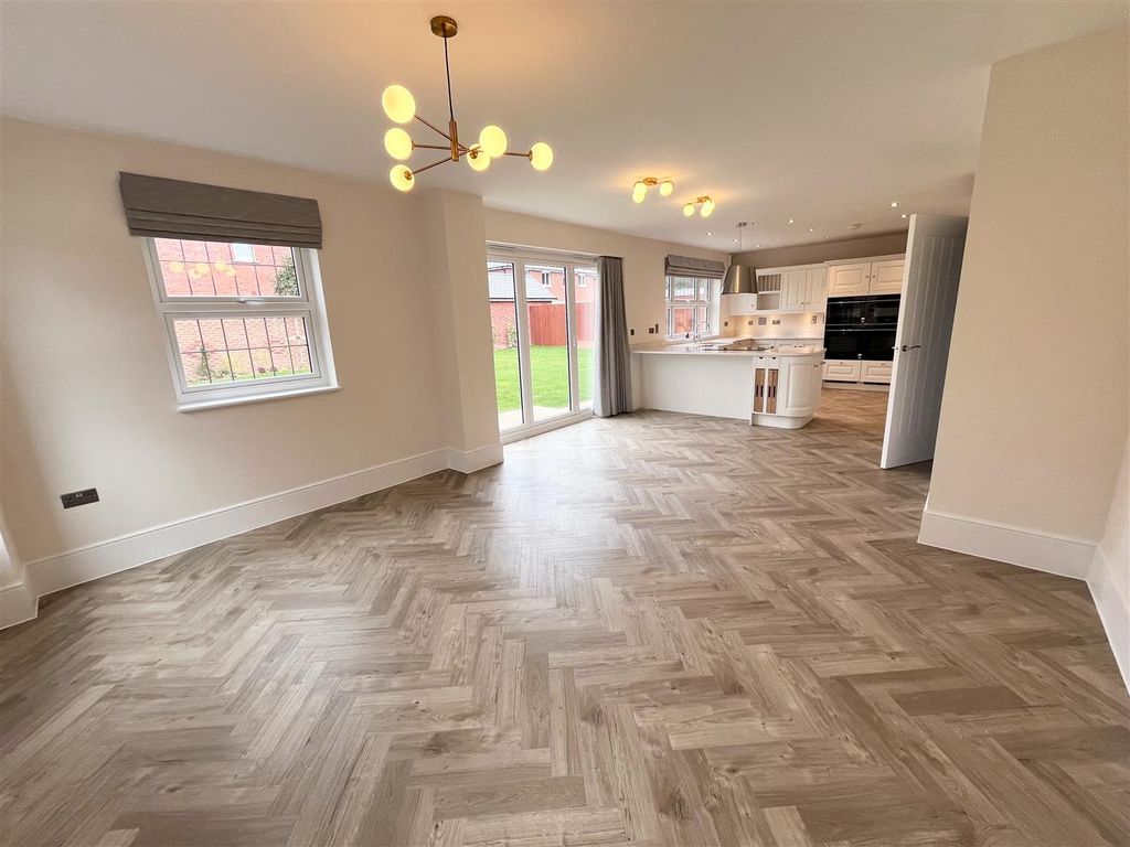 Additional image 6 of 5 bed property to rentCotes Drive, Knutsford WA16