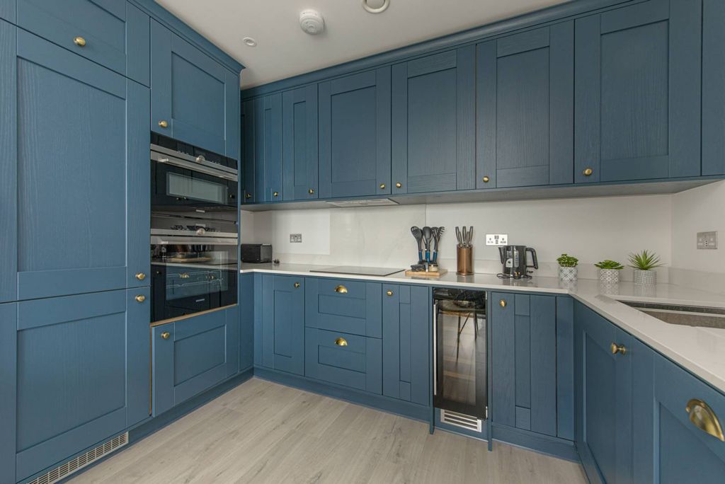 Property photo 3 of 21