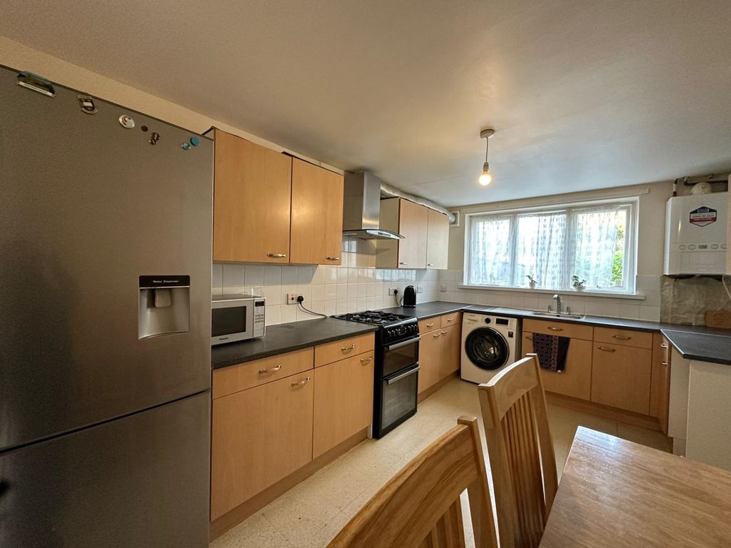 Property photo 3 of 15 3