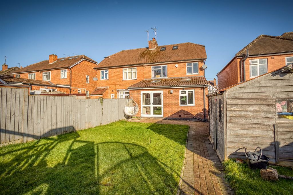 Property photo 2 of 22