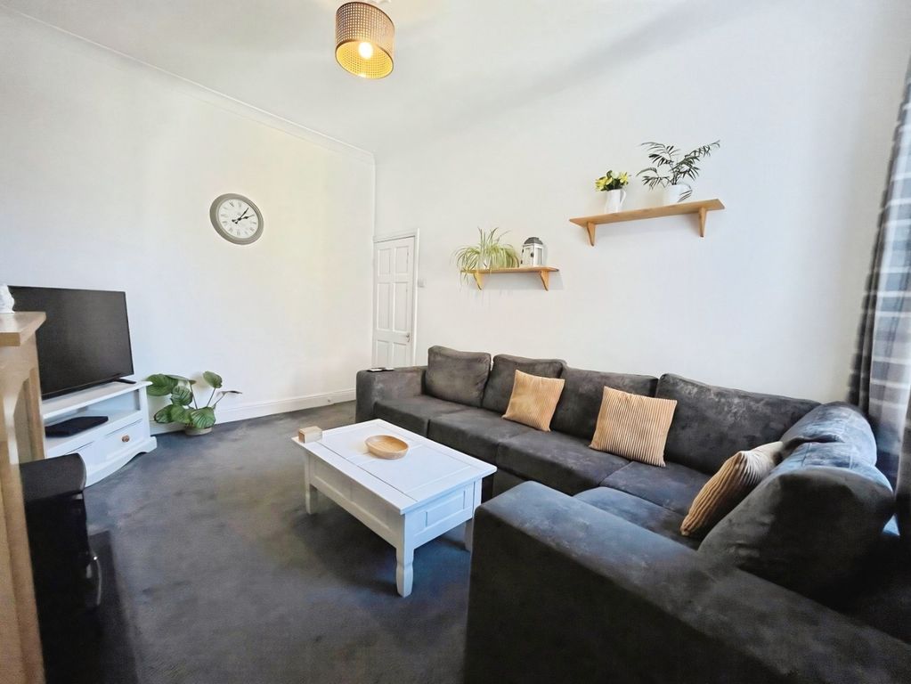 Property photo 2 of 17 5102811