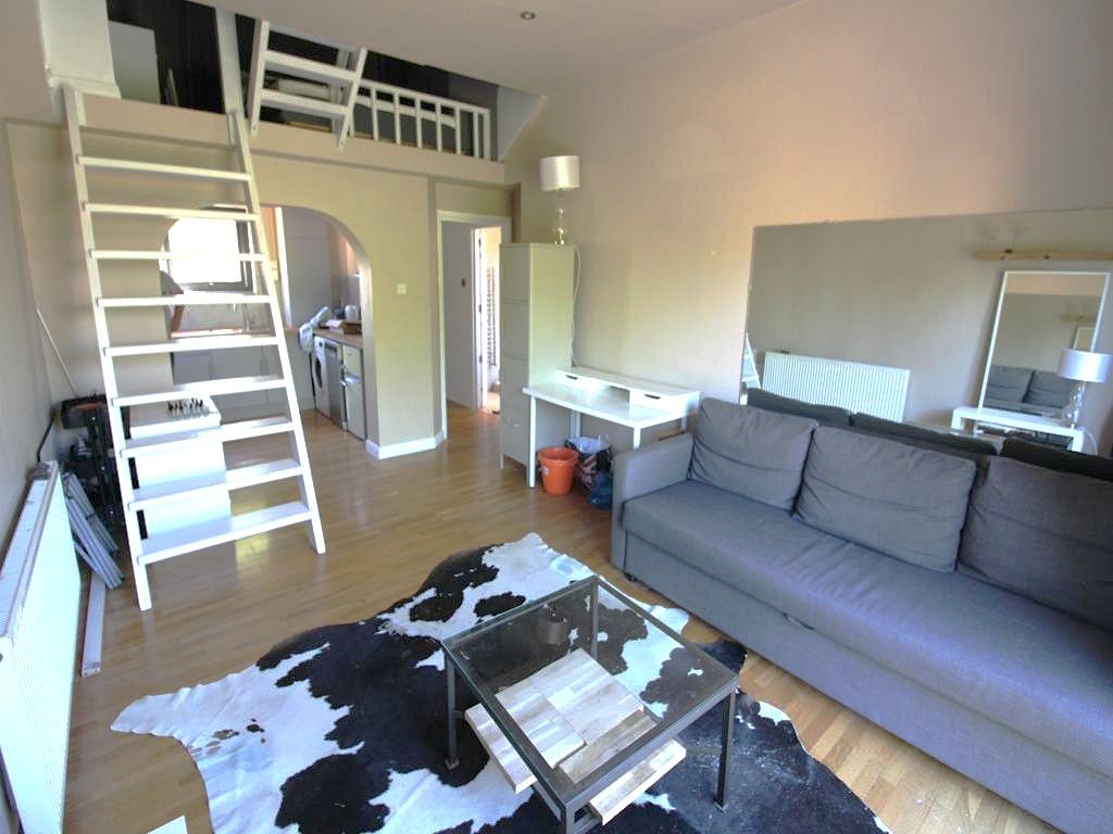 Property photo 1 of 6