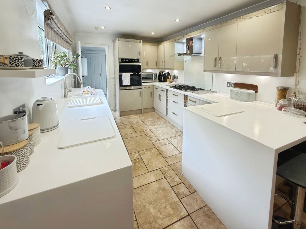 Property photo 3 of 23 Pbox-Img.Jpg