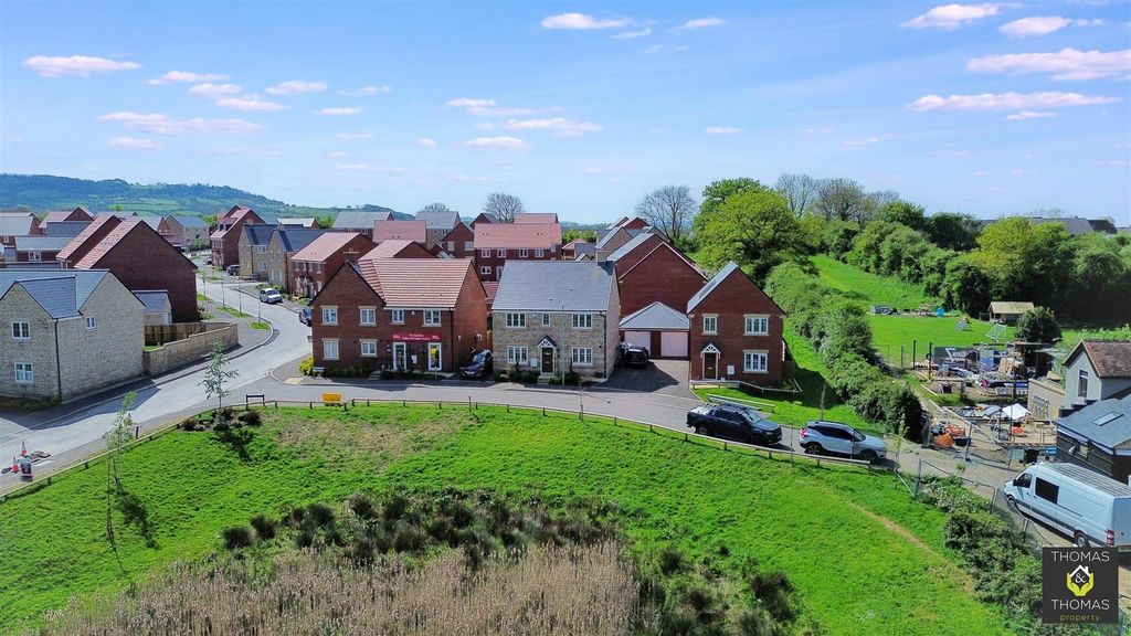 Property photo 3 of 17 Dji_Fly_20260420_174236_205_1776790220719_Photo_Op