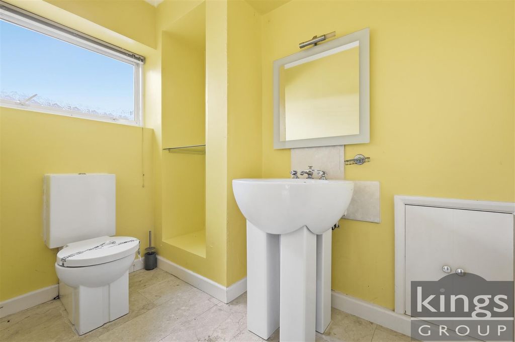 Additional image 14 of 6 bed detached house for saleHarlow Common, Harlow CM17