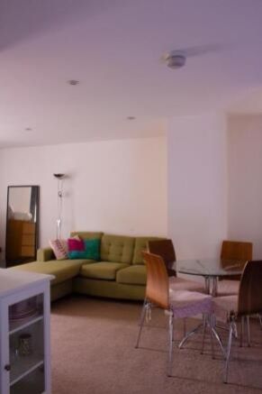 Property photo 2 of 6 Lounge1