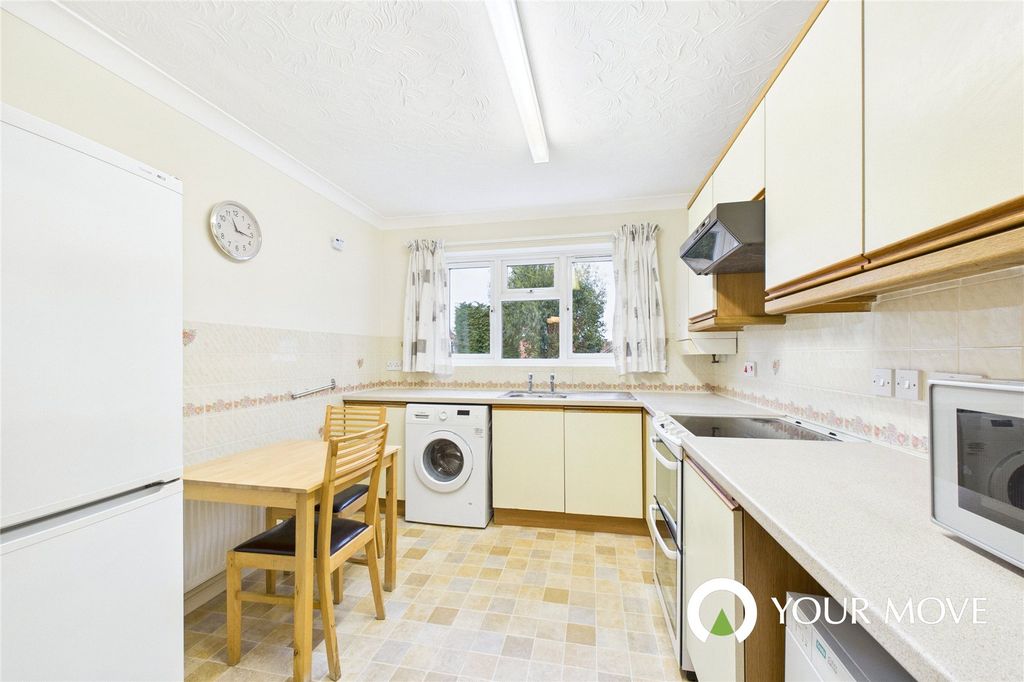 Property photo 2 of 12 Picture No. 22