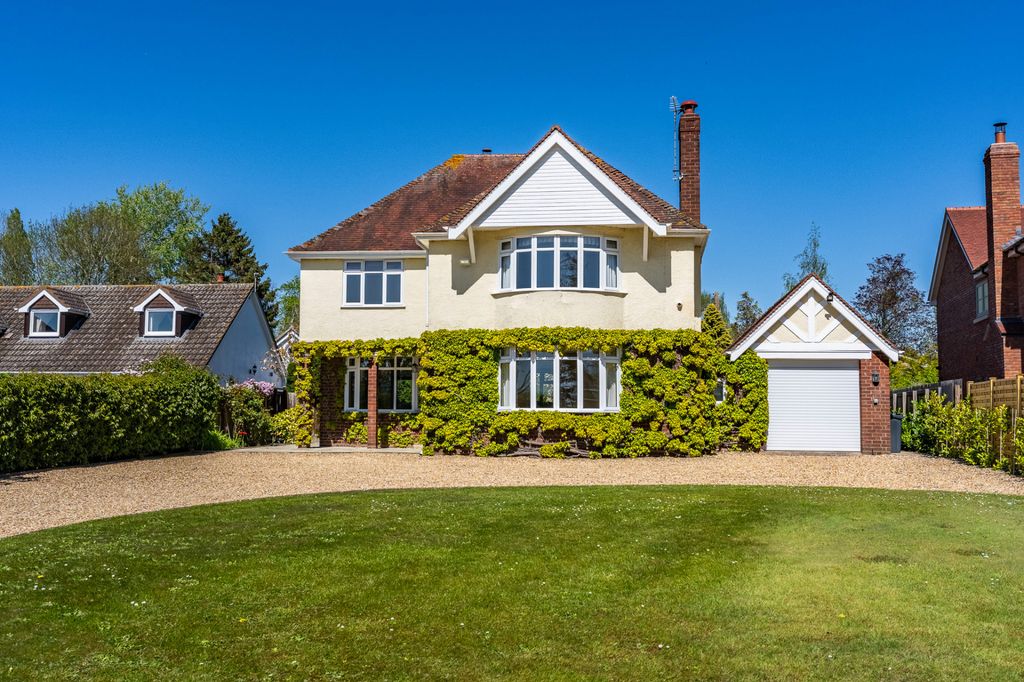 Property photo 1 of 35
