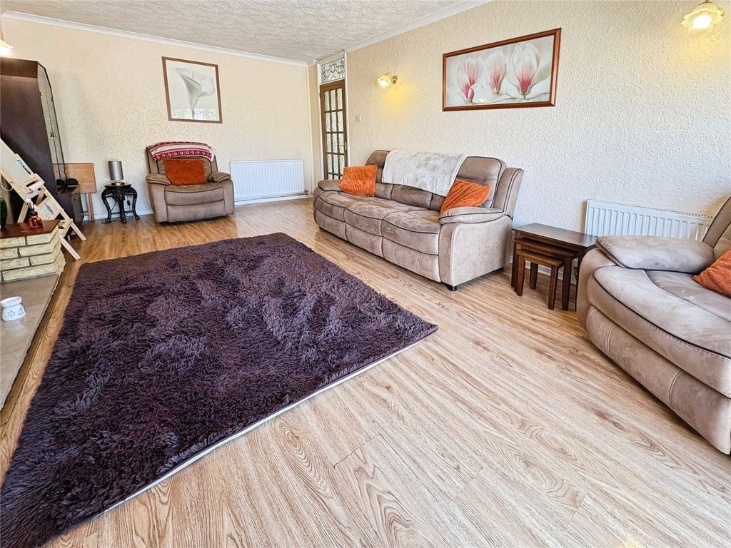 Property photo 3 of 13 Picture No. 04