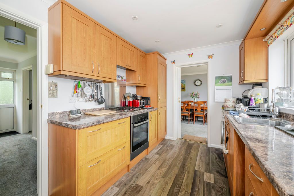 Property photo 3 of 16 Photo 6