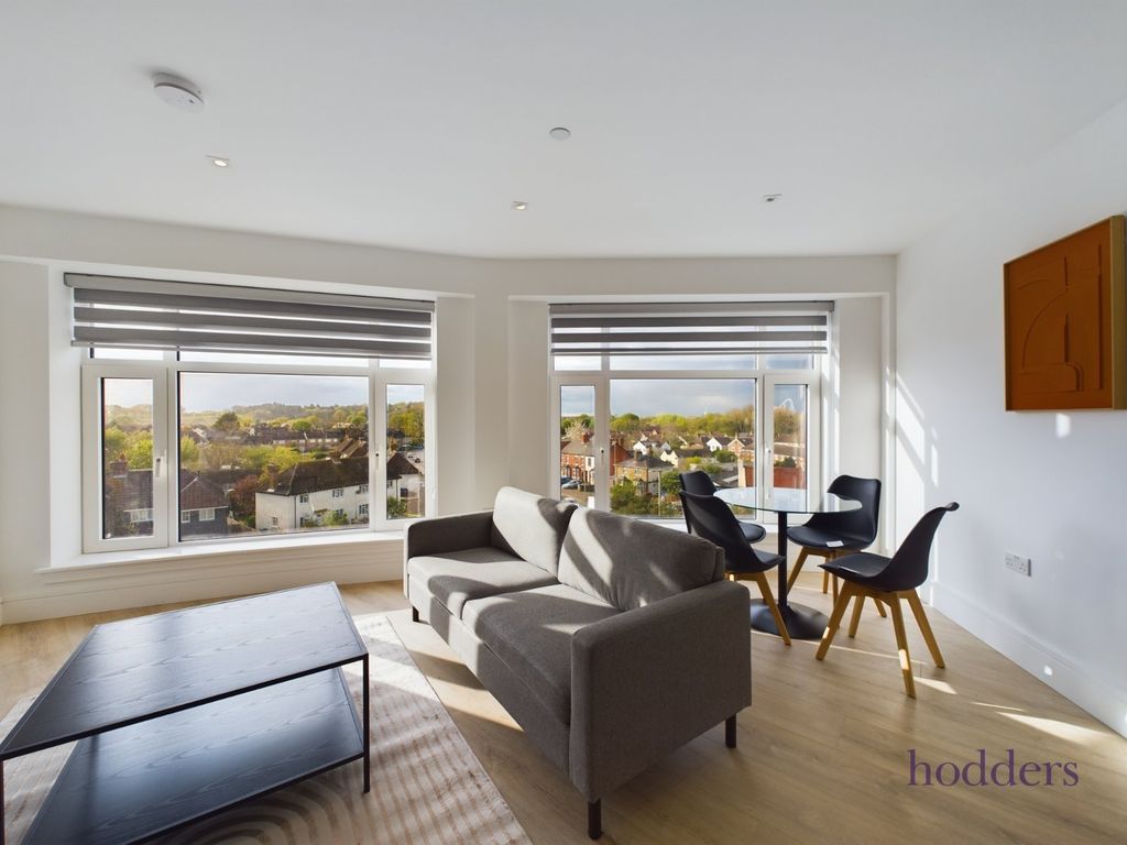 Property photo 2 of 10 Picture No. 21