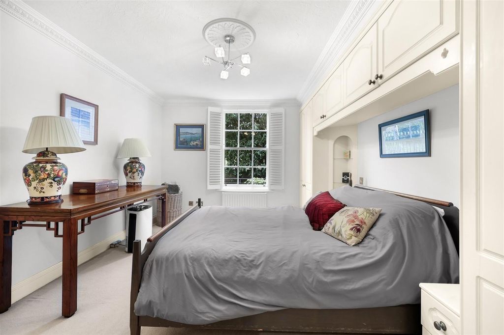 Additional image 11 of 2 bed flat for saleBower Hill, Epping CM16