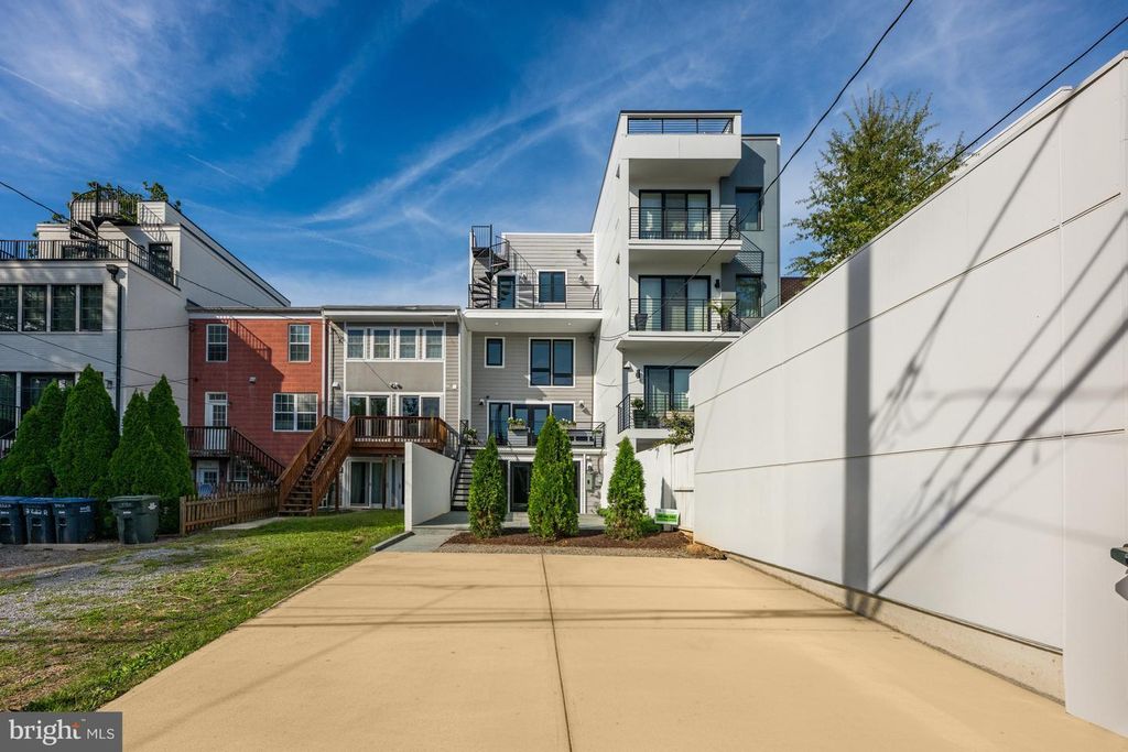 Property photo 2 of 2 <Alttext/>