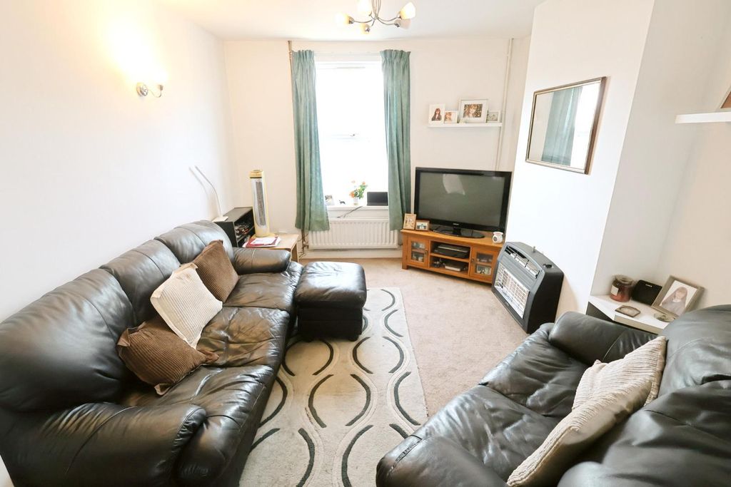Property photo 2 of 8 Living Room