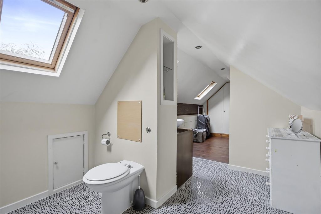 Additional image 30 of 4 bed flat for saleBrooklands Court, Otley LS21