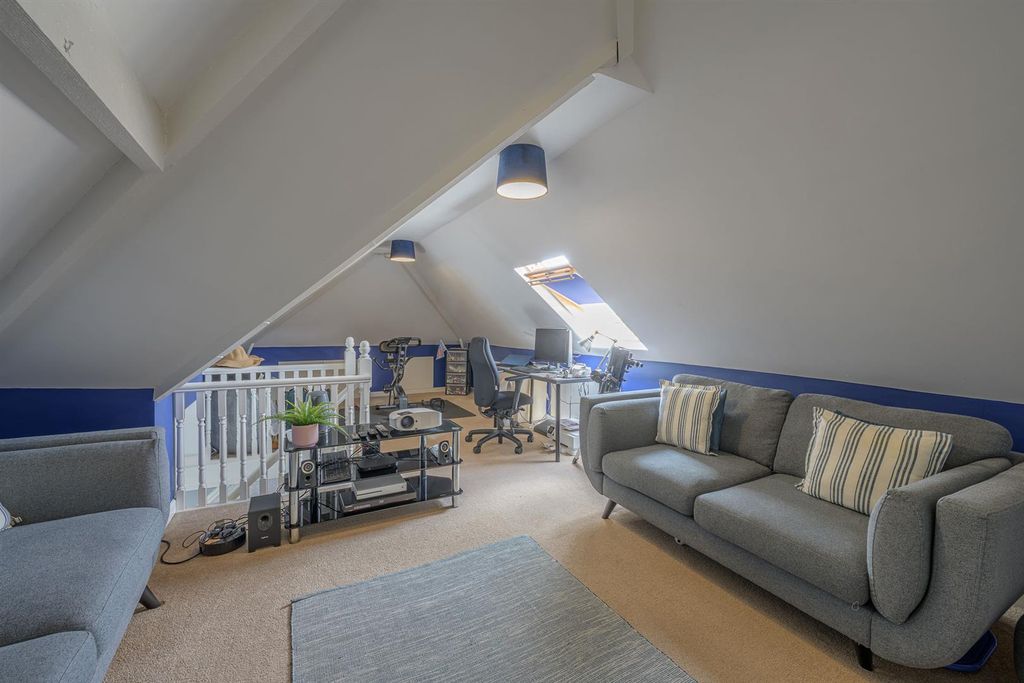 Additional image 27 of 4 bed semi-detached house for saleAmblecote Road, Brierley Hill DY5