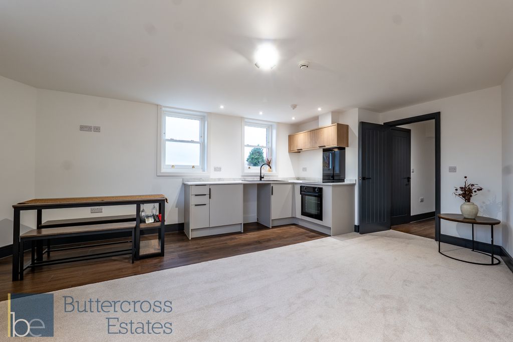 Property photo 2 of 10 Living Room