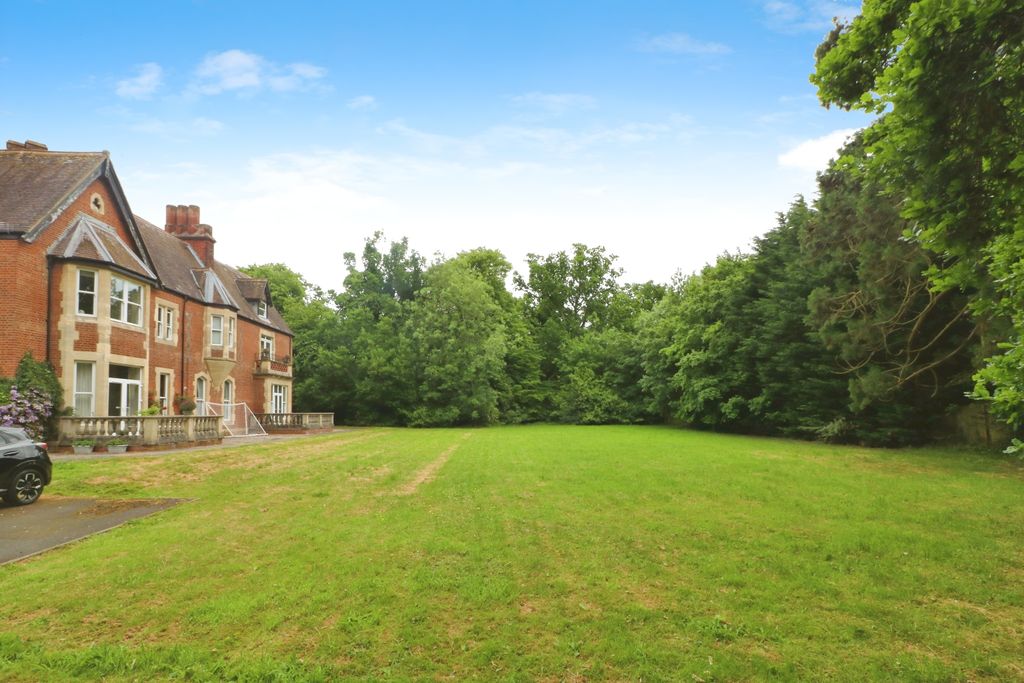 Property photo 2 of 13