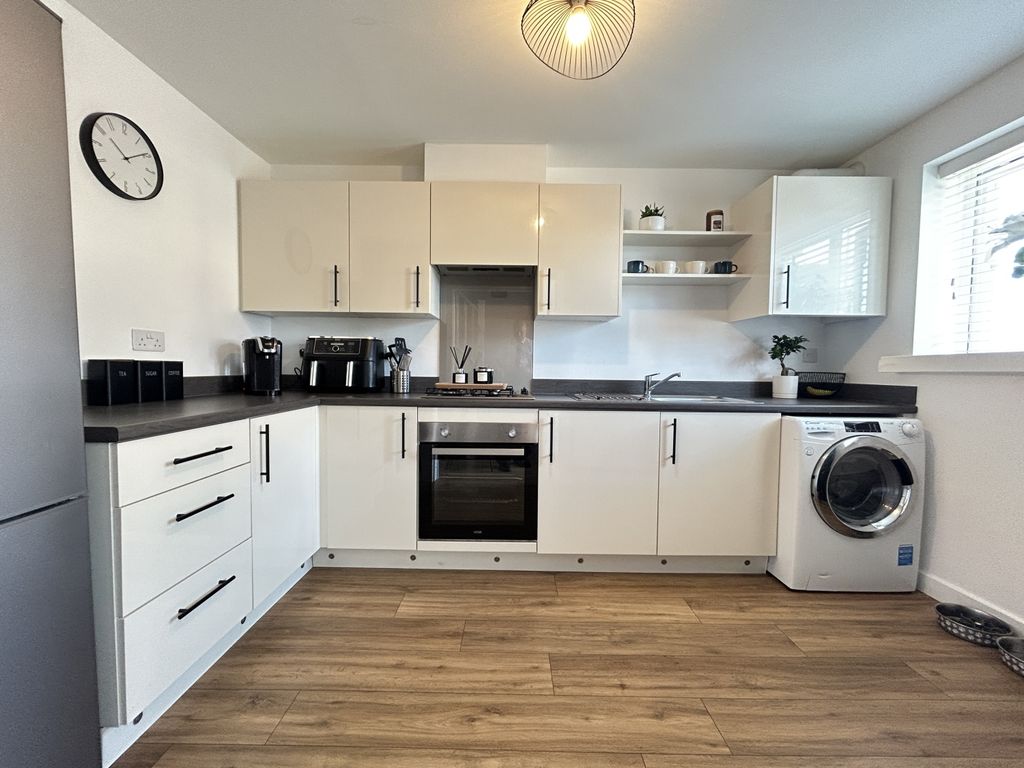 Property photo 3 of 18 Img_2094