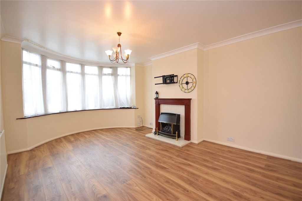 Property photo 2 of 11 Picture No. 12