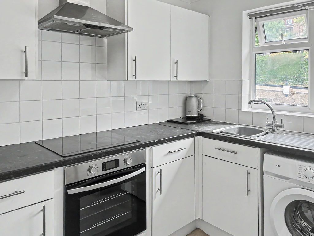 Property photo 2 of 9 Photo 7