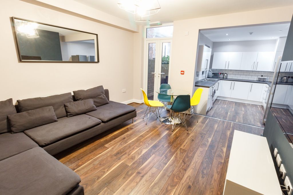 Property photo 2 of 12 Img_9805