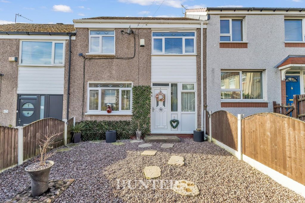 Property photo 1 of 19 Clarkson Close (23).Jpg