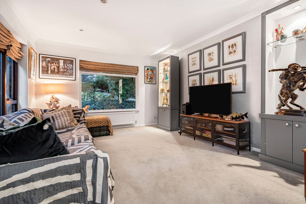 Additional image 5 of 4 bed detached house for saleCastleleigh Court, Enfield EN2