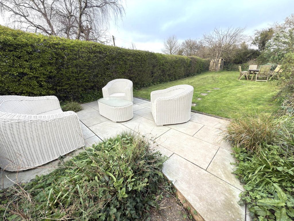 Property photo 3 of 13