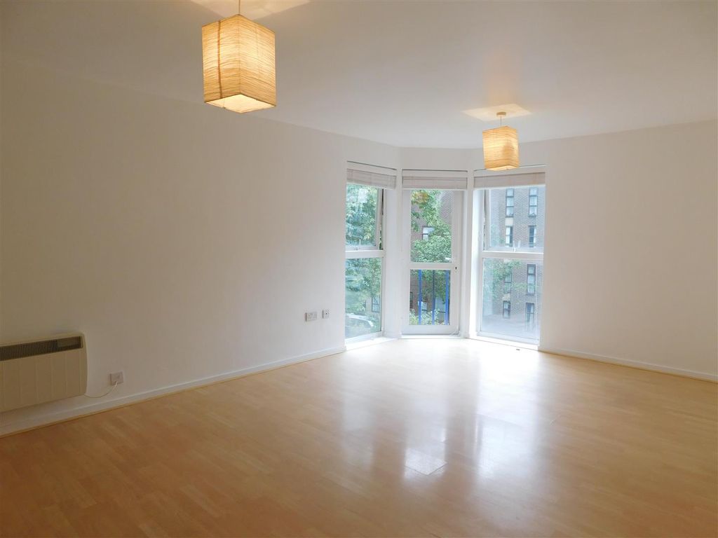 Property photo 2 of 6 Dscn8868.Jpg