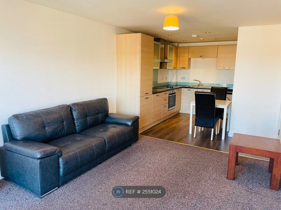 Property photo 2 of 9 Lounge Kitchen