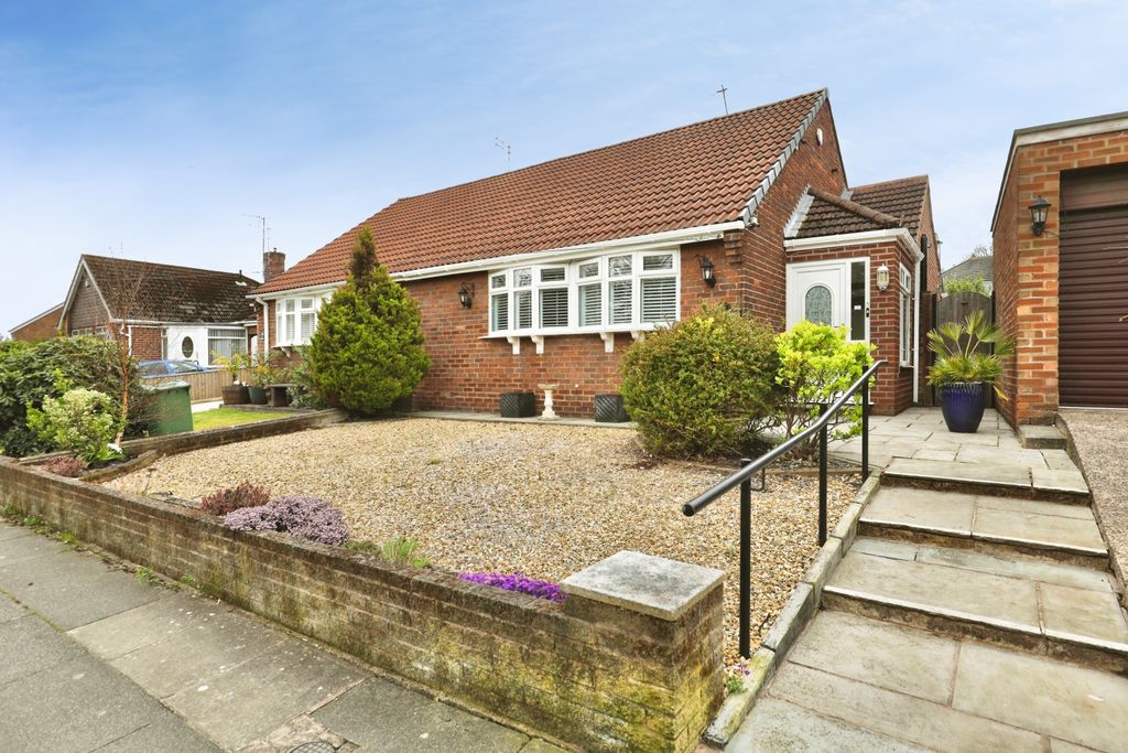 Property photo 1 of 15 Front