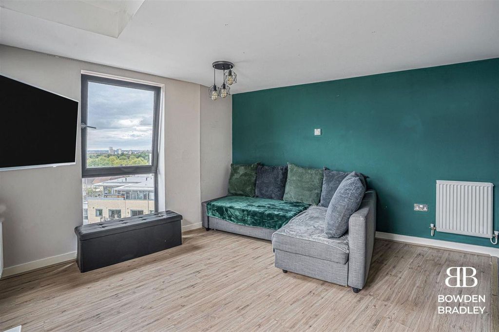 Property photo 3 of 15 Whatsapp Image 2025-09-27 At 11.24.29_93d13Baa.Jpg