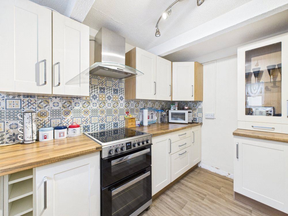 Property photo 3 of 13 Picture No. 11