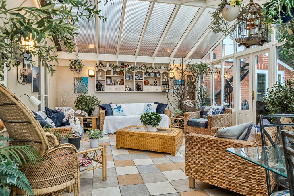 Property photo 3 of 58 Picture No. 42