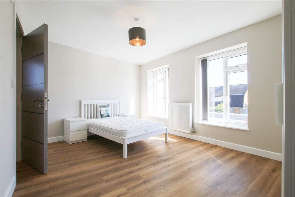 Property photo 2 of 12 Img_0526.Jpg