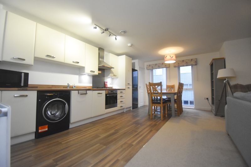 Property photo 3 of 7 Photo 5