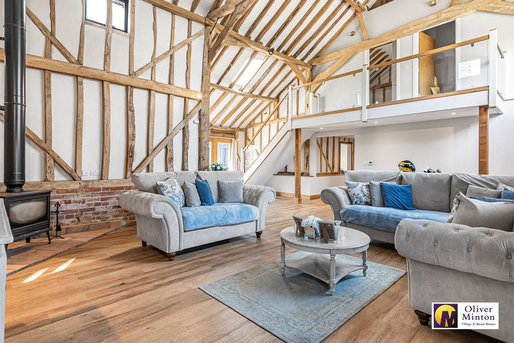 Property photo 2 of 31