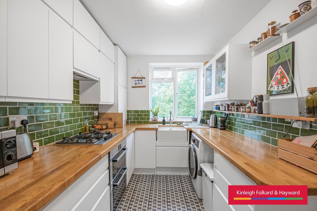 Property photo 2 of 15 Picture No. 04