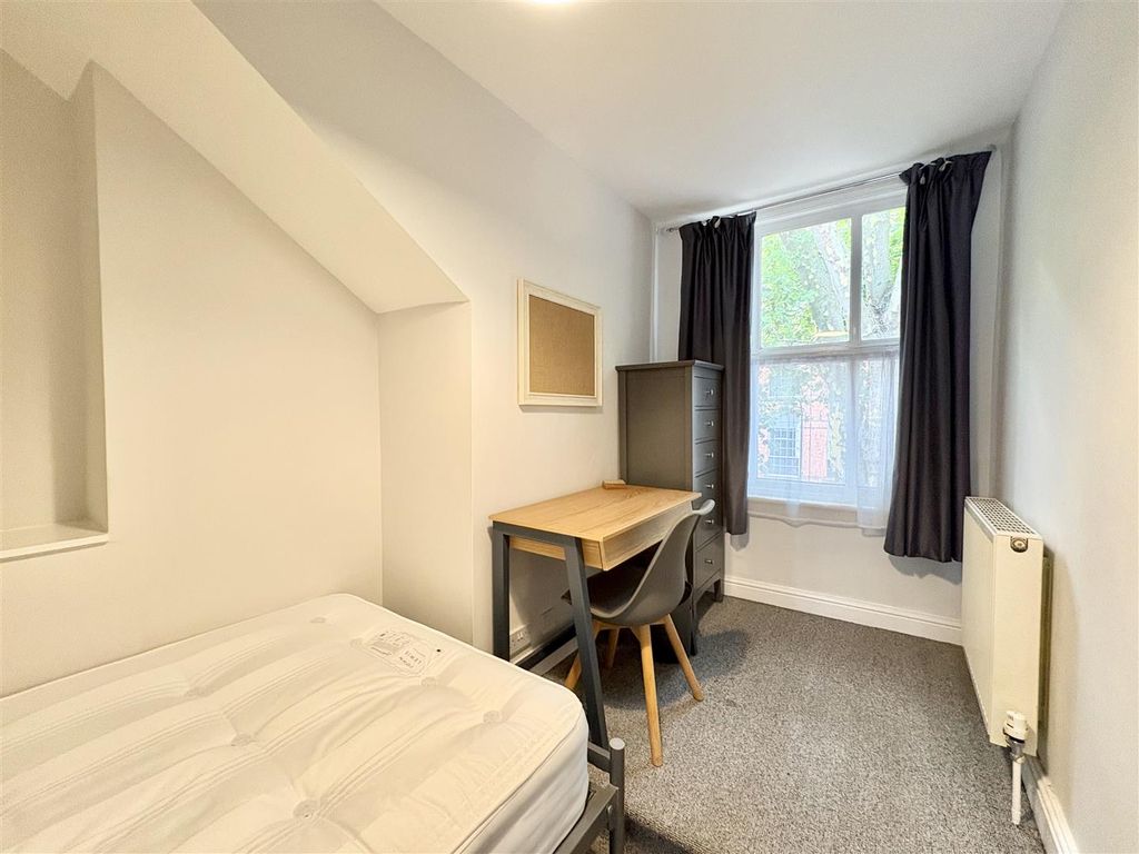 Property photo 3 of 19 Image00003.Jpeg