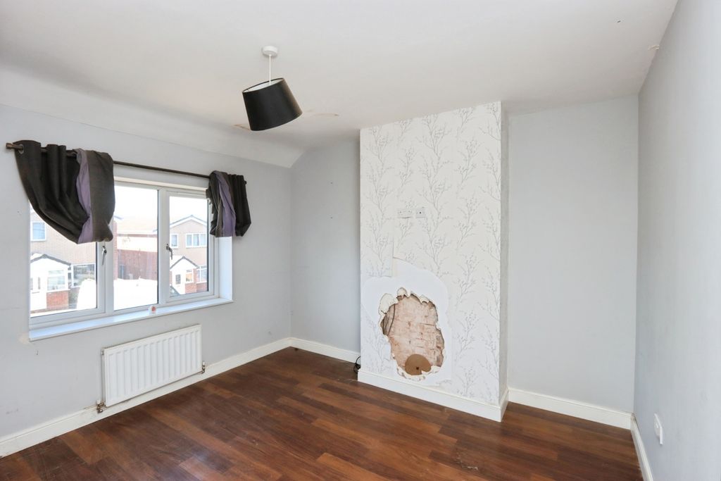 Property photo 1 of 15 Photo