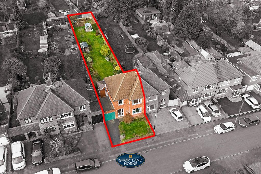 Property photo 2 of 33 14 Brayford Avenue (4 Of 32).Jpg