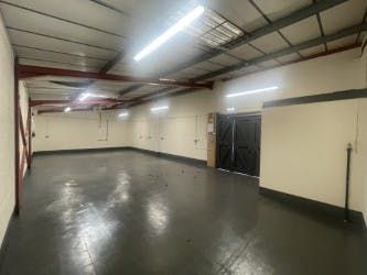 Property photo 2 of 3 8468B2F9-39d5-45A4-92Eb-Dbd9Cde23ce0.Jpg